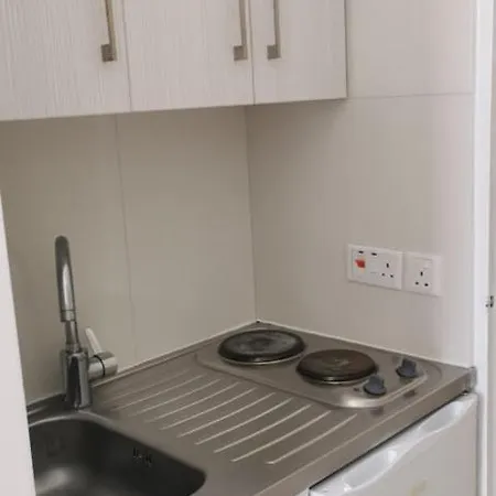 Simos Magic Apts Lägenhetshotell *