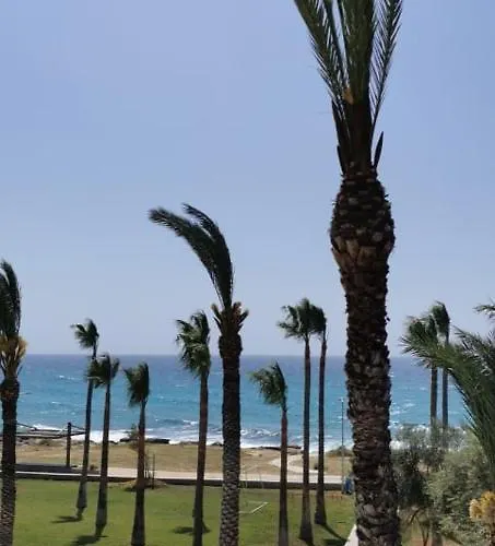 מלון דירות Simos Magic Apts 3*