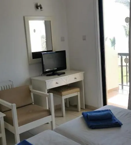 Simos Magic Apts Aparthotel