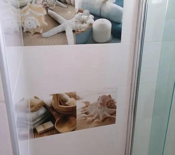 アパートホテル Simos Magic Apts