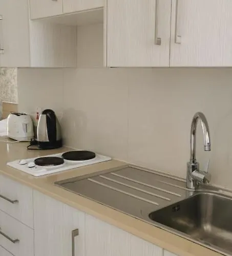 Simos Magic Apts Αγία Νάπα