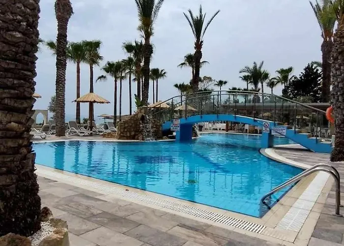 Ξενοδοχείο με διαμερίσματα Simos Magic Apts