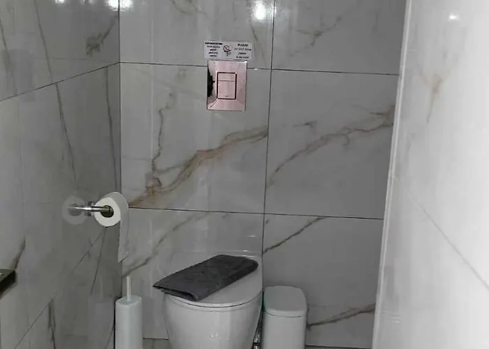 アパートホテル Simos Magic Apts 3*