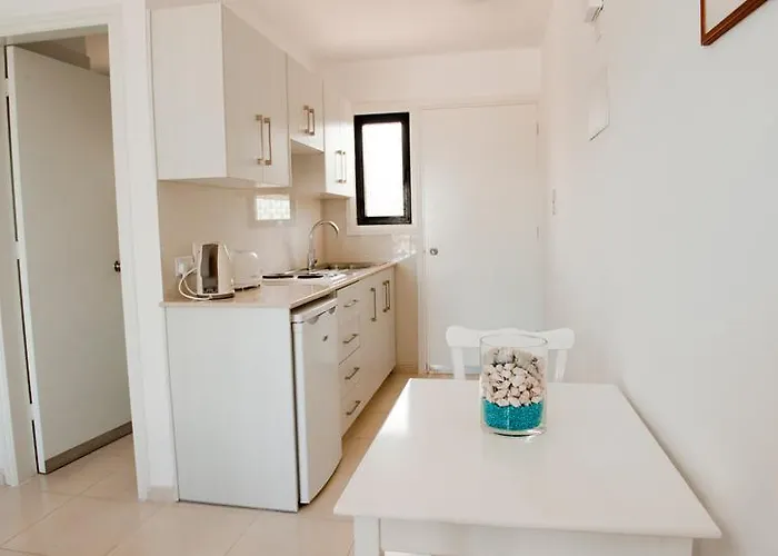 Simos Magic Apts 3* Αγία Νάπα