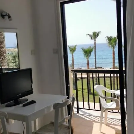 Simos Magic Apts Ajía Nápa