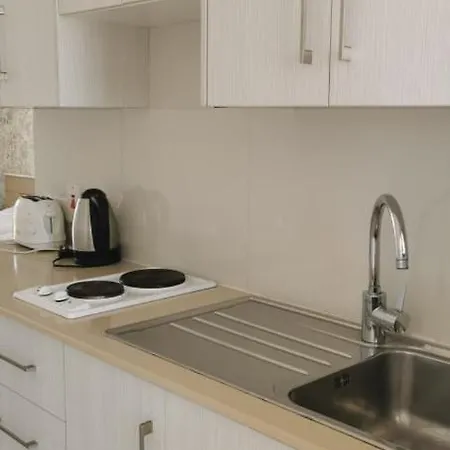 Simos Magic Apts Ajía Nápa